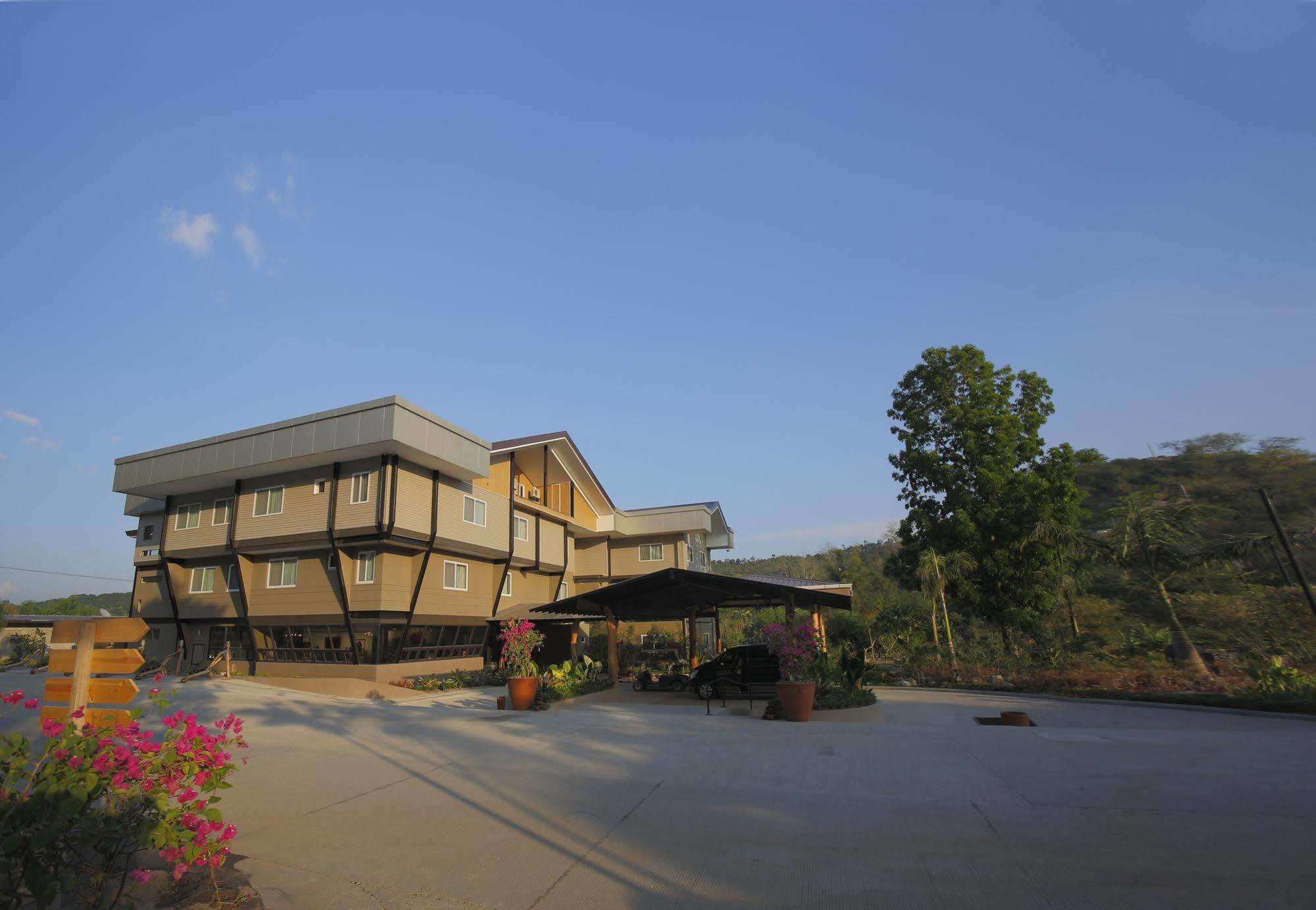 Green Canyon Leisure Farms Clark Field Екстер'єр фото
