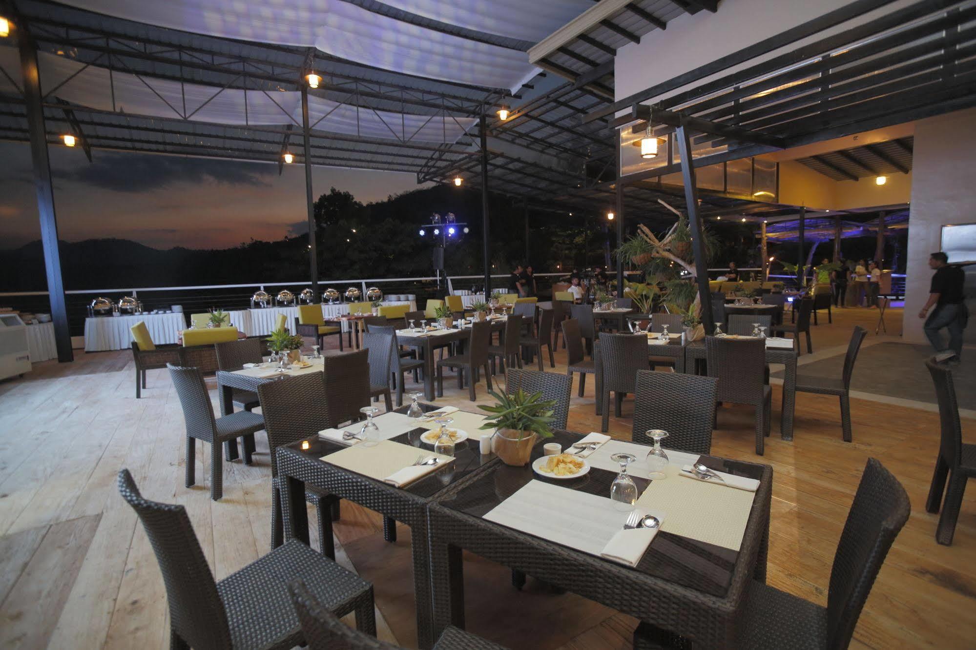 Green Canyon Leisure Farms Clark Field Екстер'єр фото